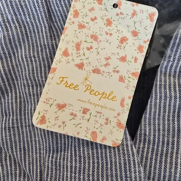 NWT Free People Blue Striped V-Neck Long Sleeve Women's Blouse Sz M. - Picture 3 of 9